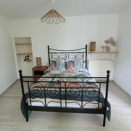 Le Truc En Plus, Accessibles Pmr, Appartement 45 M2 Mitoyen Dans Une Maison Avec Un Autre Appartement Guérard Zewnętrze zdjęcie